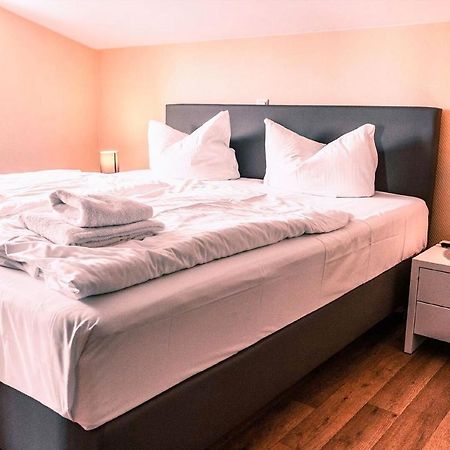 Mit Meerblick Und Balkon, Gratis Nutzung Vom Ahoi Erlebnisbad Und Sauna In Sellin - Meeresblick Fewo 29 Gohren Bagian luar foto