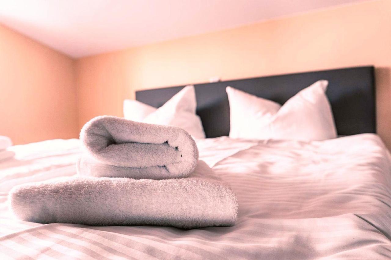 Mit Meerblick Und Balkon, Gratis Nutzung Vom Ahoi Erlebnisbad Und Sauna In Sellin - Meeresblick Fewo 29 Gohren Bagian luar foto